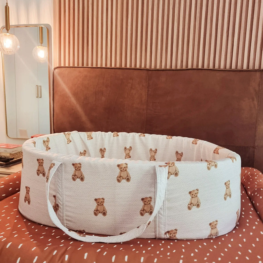 Carrycot Bear Hugs Delicious Monsters