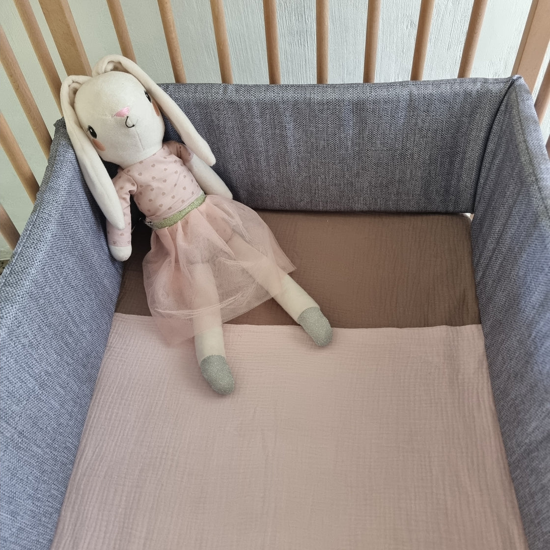 Cot Bumper Coal Delicious Monsters